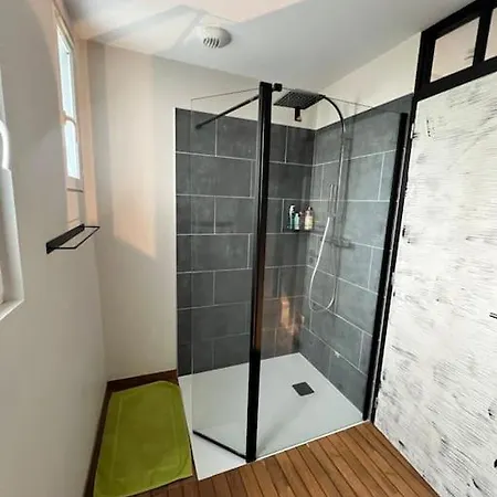 Maison Renovee De Gamme De Centre-ville Villa