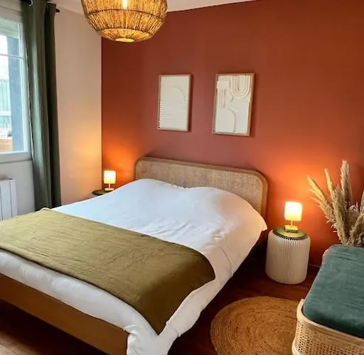 Maison Renovee De Gamme De Centre-ville Saint-Berthevin